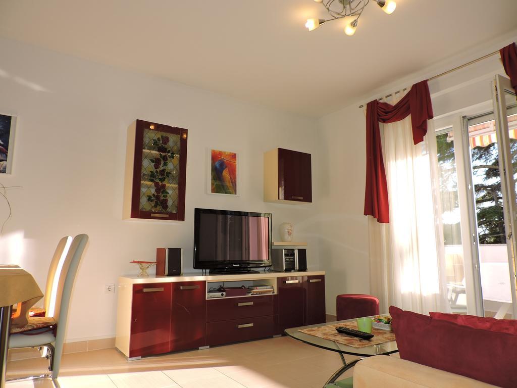 Apartman Legin Fažana Екстериор снимка